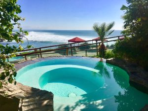 Enjoy this jacuzzi with ocean view at any of our Las Olas Grand vacation rentals