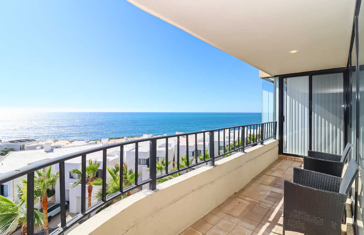Lovely ocean view 2-bedroom condo, 3rd floor
