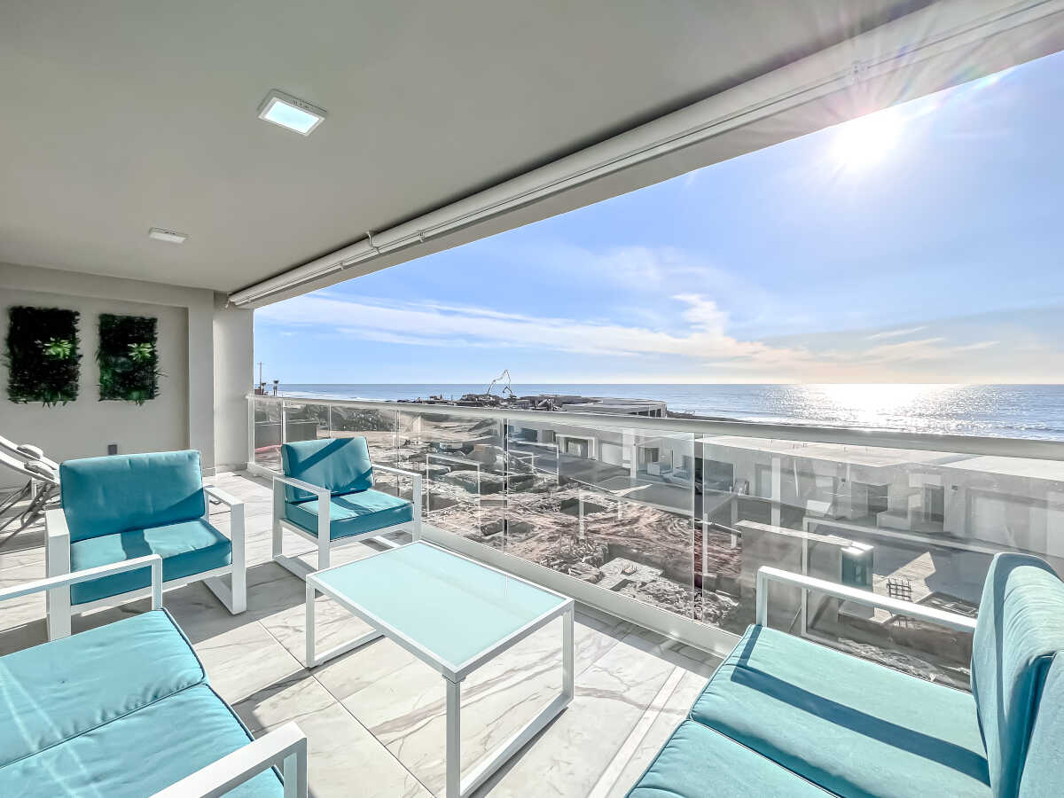 Playa encantada, 3-bedroom oceanfront villa